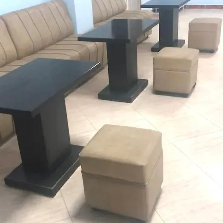 Отель Caushi Влёра